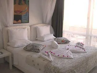 Otel Urkmez 3*
