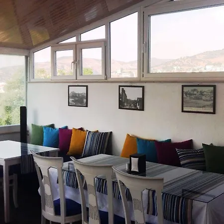 Urkmez Otel 3*