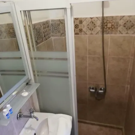 Urkmez Otel 3*