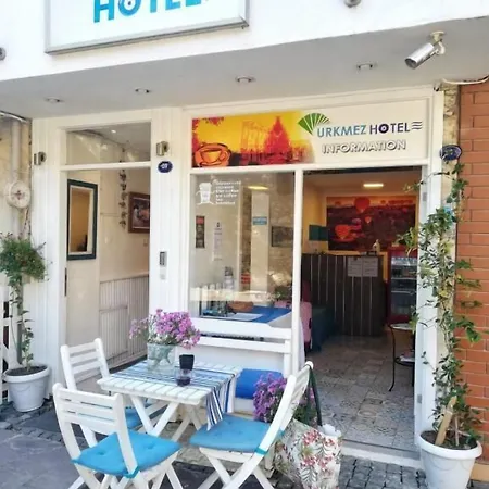 于尔克梅兹酒店 3*