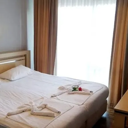 于尔克梅兹酒店 酒店 塞尔丘克