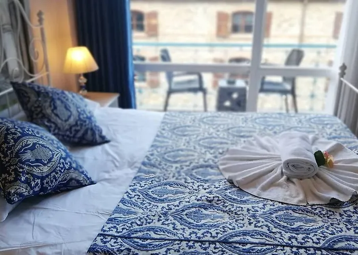 于尔克梅兹酒店 3*