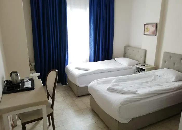 Hotel Urkmez 3*